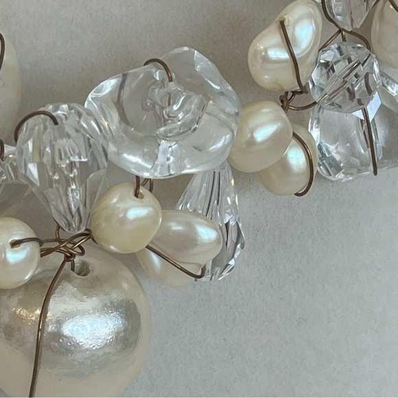 Vintage Abra Pearl and Lucite Necklace with Wire Lacing - Picture 9 of 14